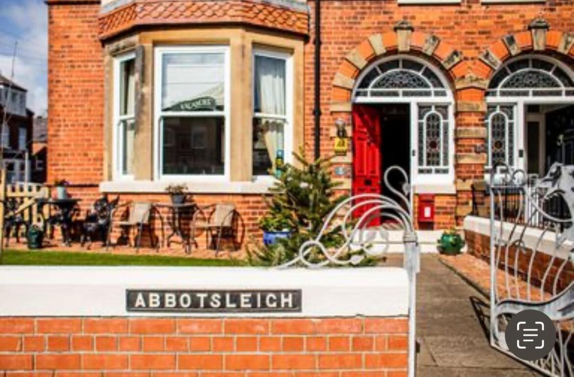 Abbotsleigh Of Whitby Bed & Breakfast Eksteriør bilde